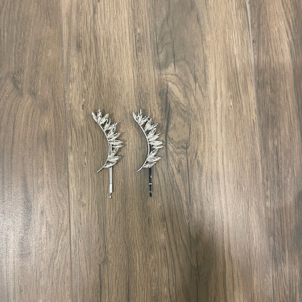 Silver Leaf Hair Clips